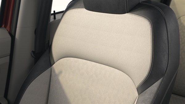 Renault Triber - materiais premium